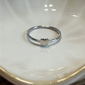 925 STERLING SILVER DAINTY PUFFED HEART MIDI THUMB RING